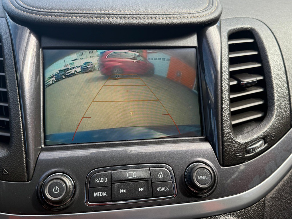 2019 Chevrolet Impala Image 39