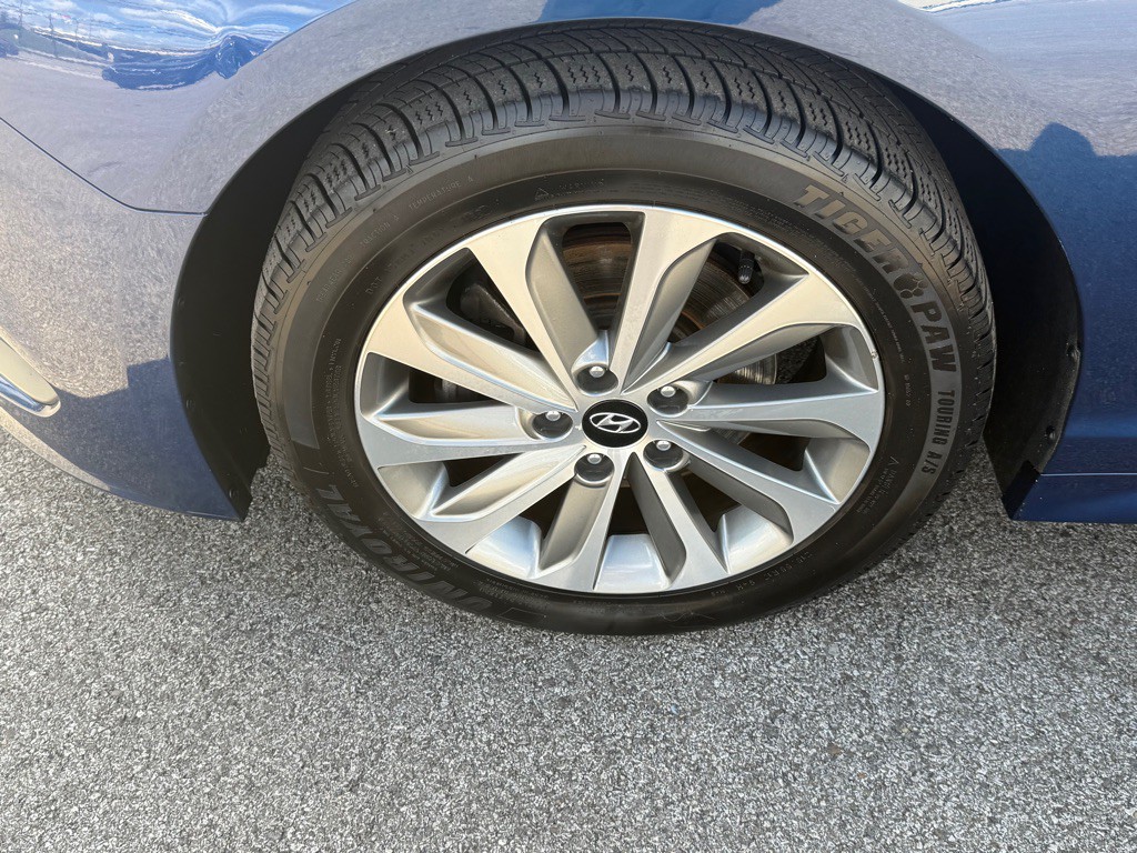 2016 Hyundai Sonata Image 12