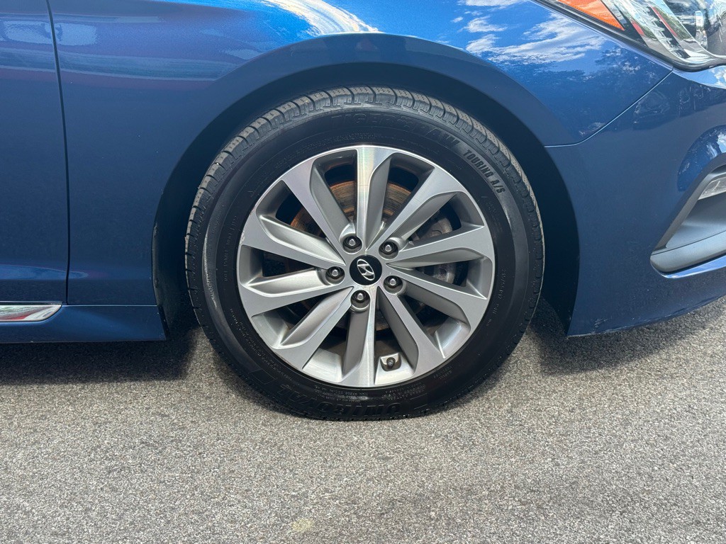 2016 Hyundai Sonata Image 17