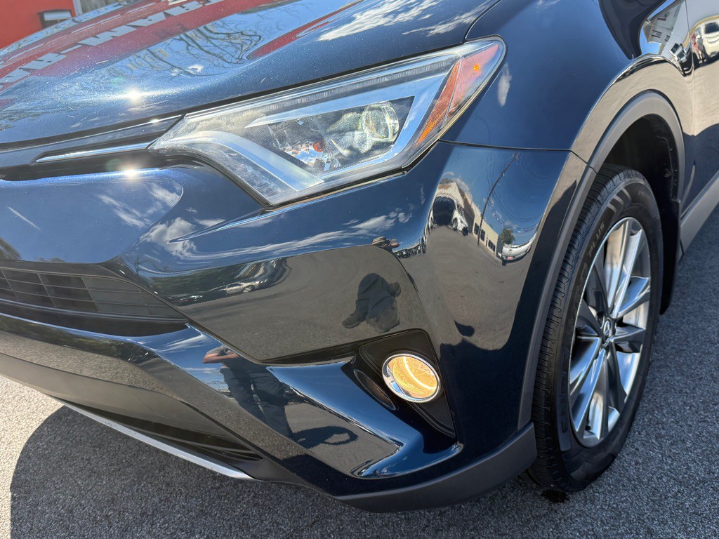 2018 Toyota Rav4 Image 15