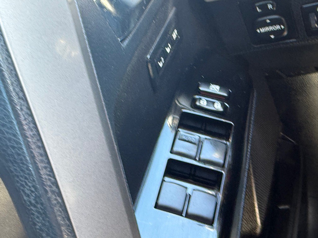 2018 Toyota Rav4 Image 30