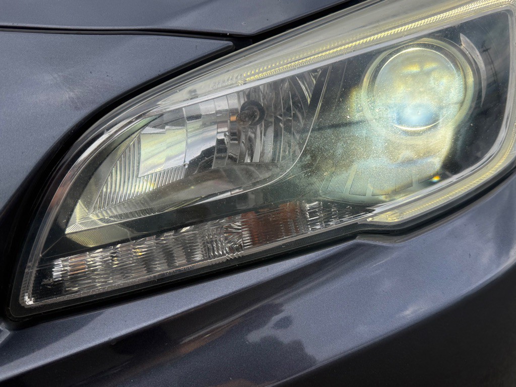 2015 Subaru Legacy Image 16