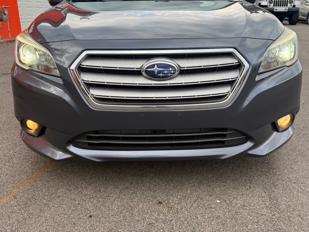 2015 Subaru Legacy Image 17