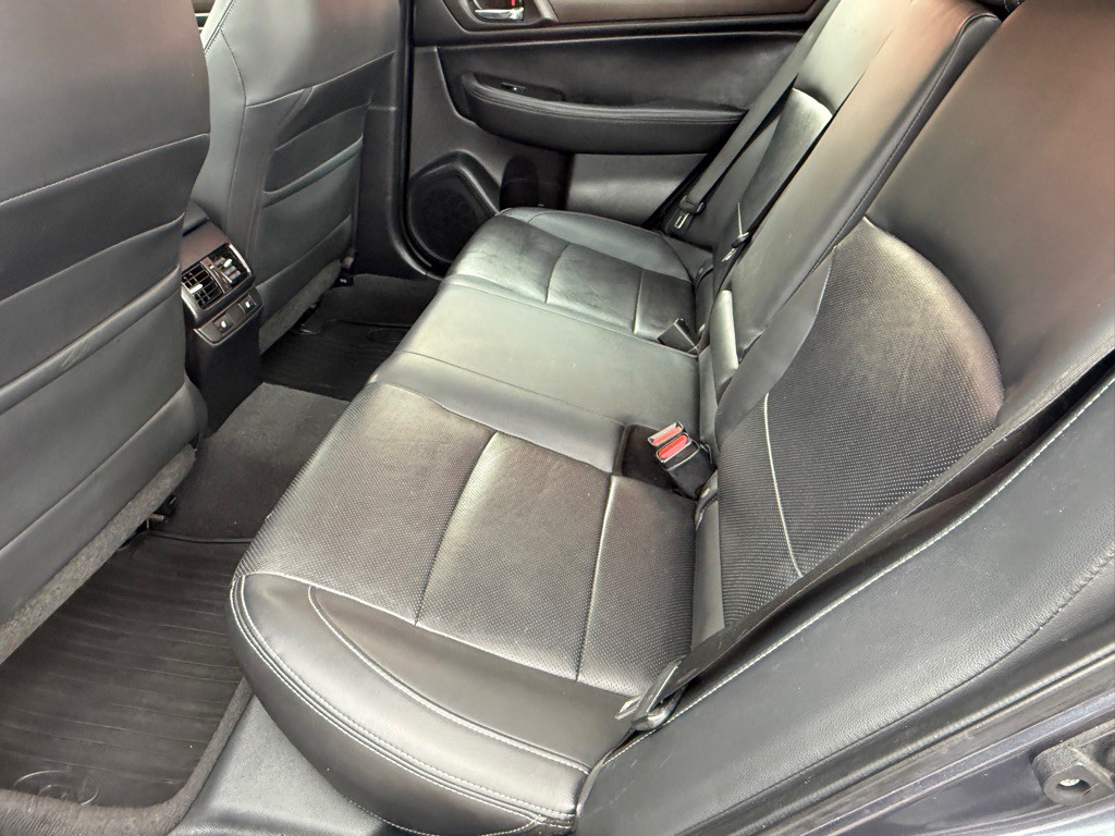 2015 Subaru Legacy Image 25