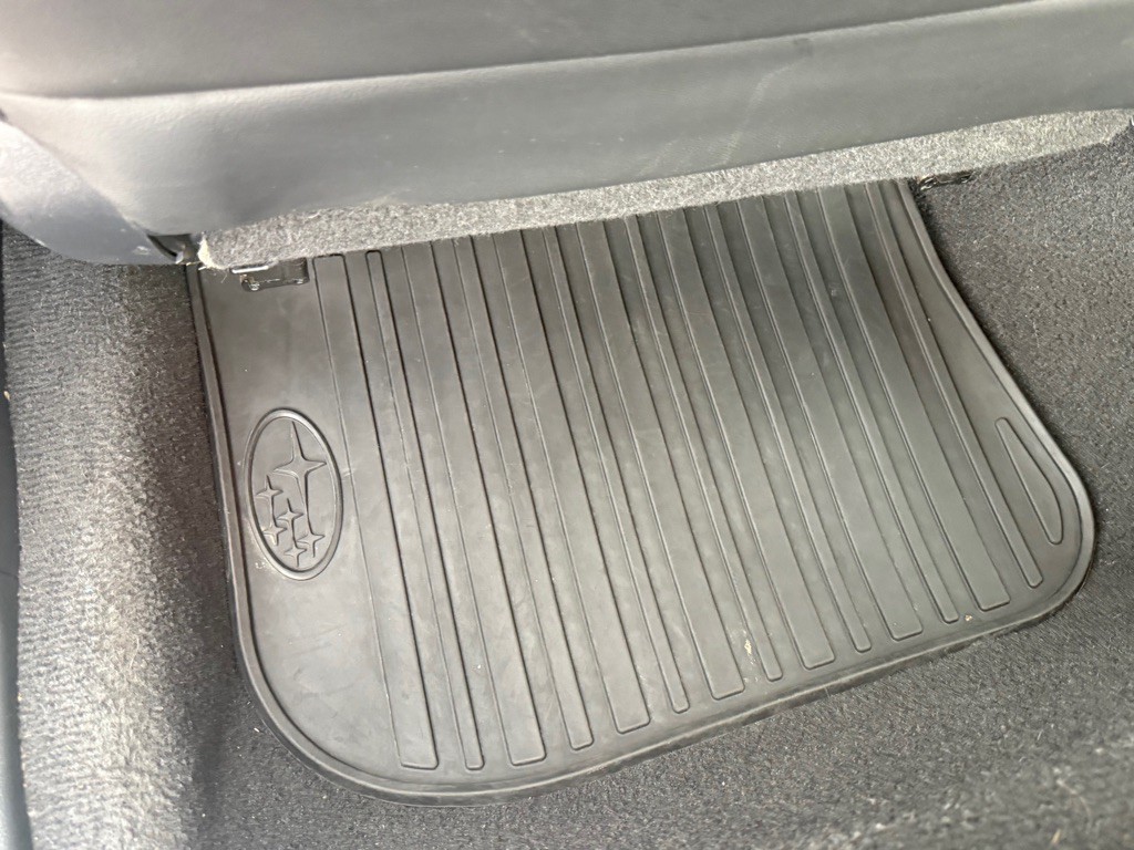 2015 Subaru Legacy Image 27