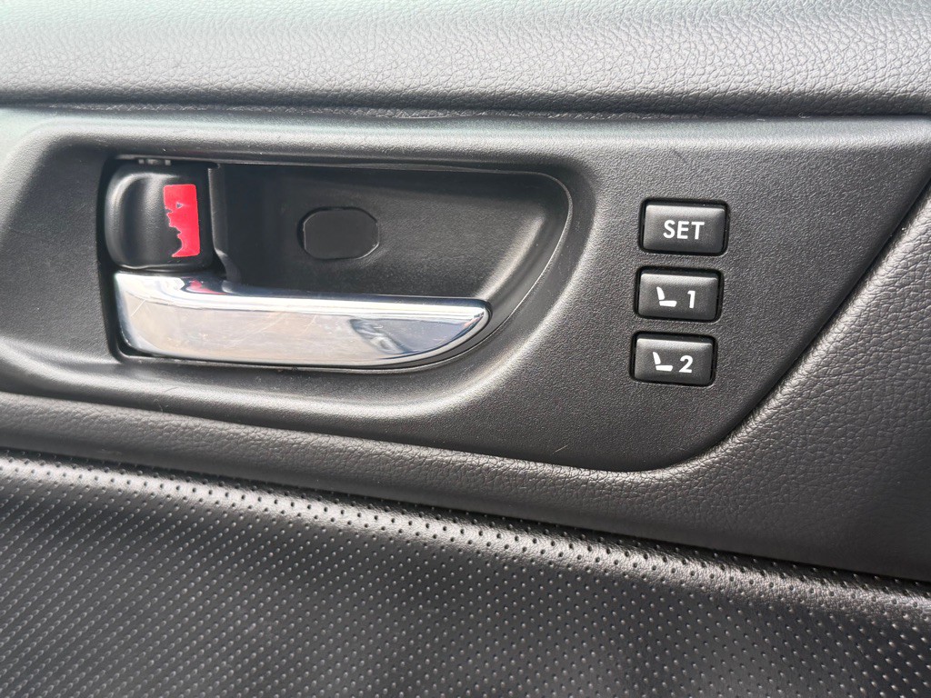 2015 Subaru Legacy Image 31