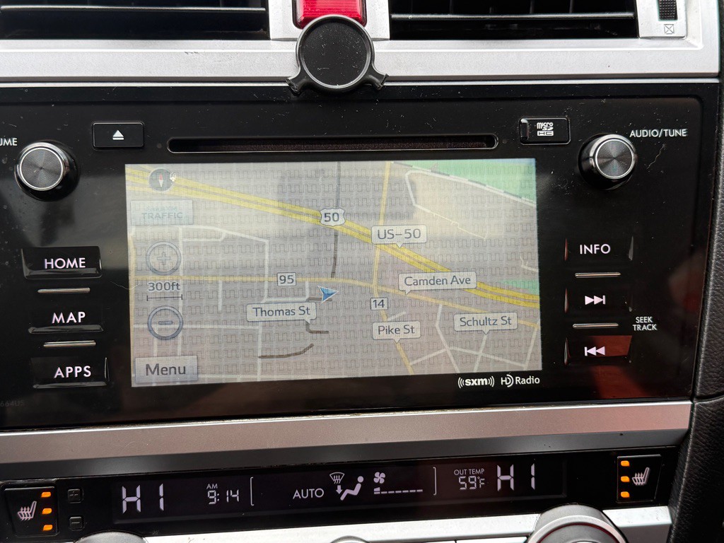 2015 Subaru Legacy Image 40