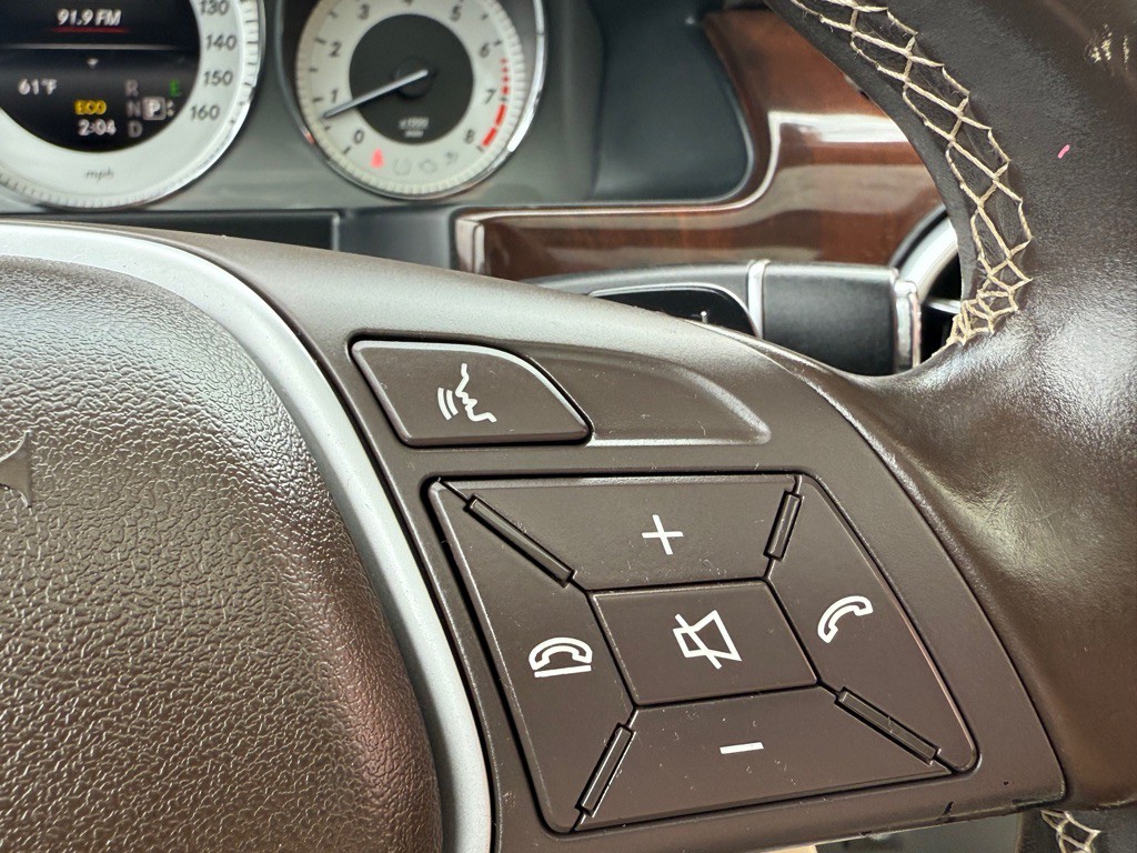 2014 Mercedes-Benz GLK-Class Image 35