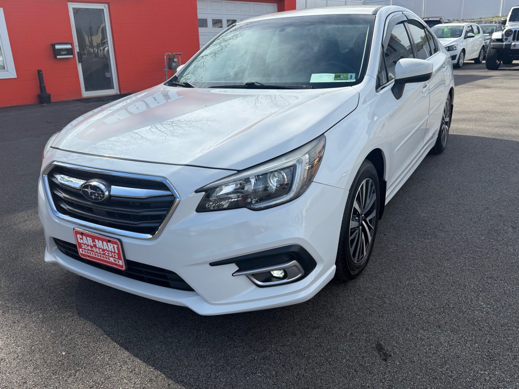 2018 Subaru Legacy Image 10