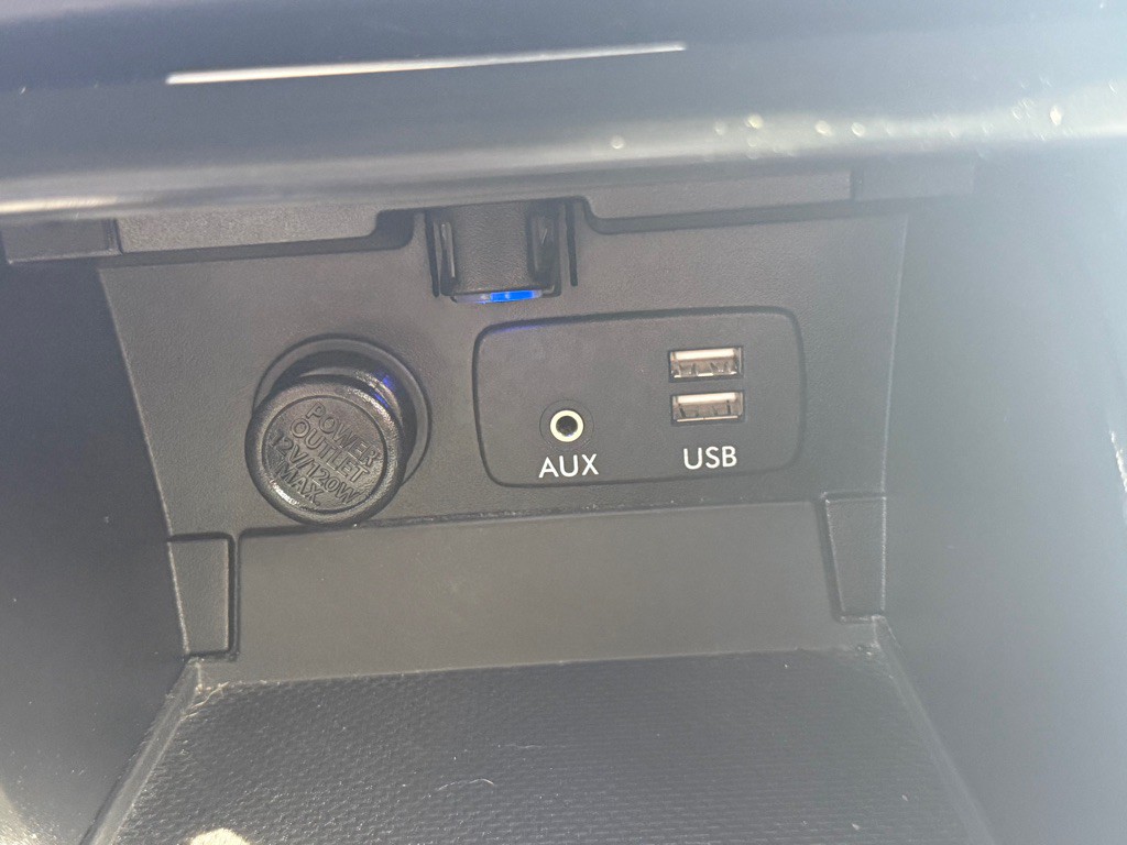 2018 Subaru Legacy Image 40