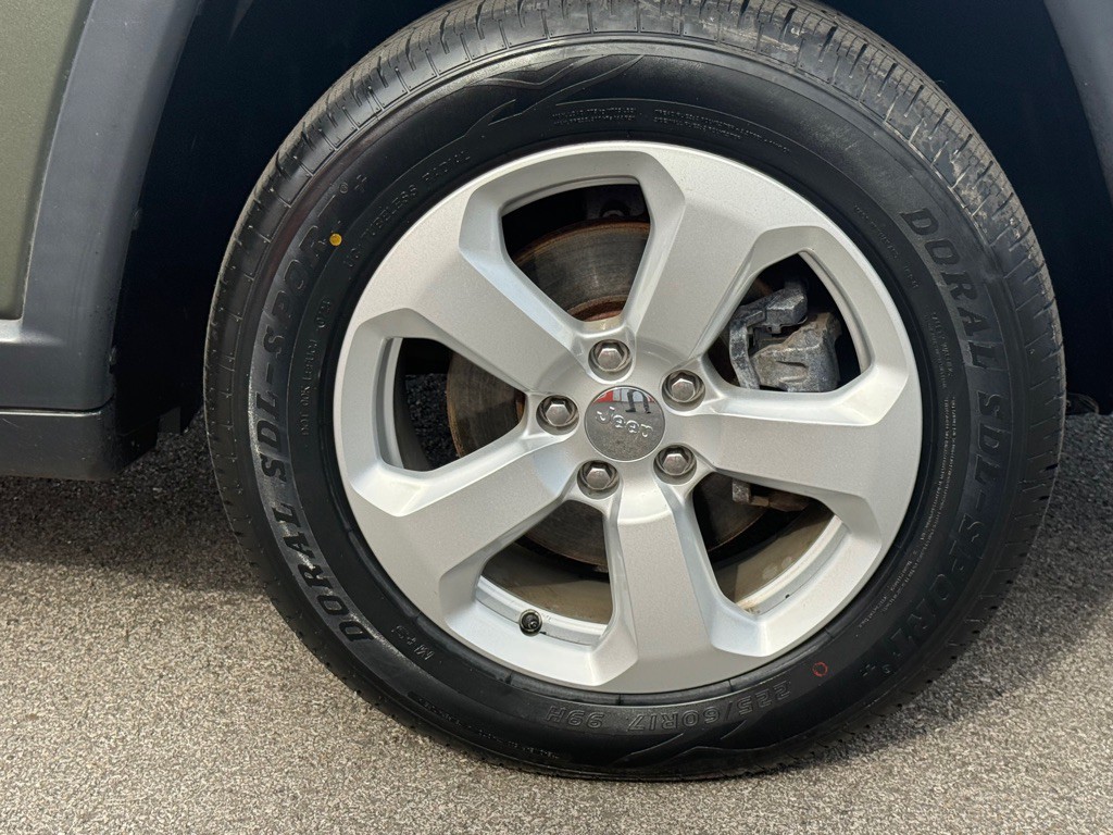 2019 Jeep Compass Image 16