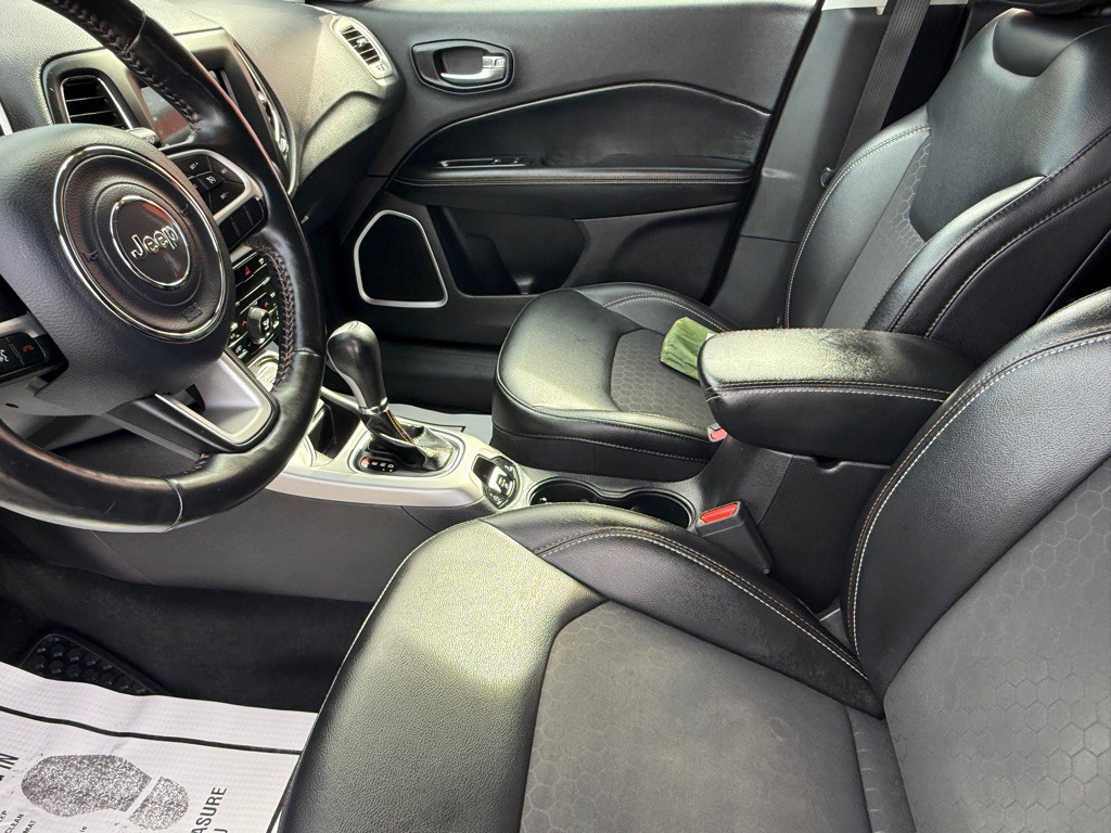 2019 Jeep Compass Image 28