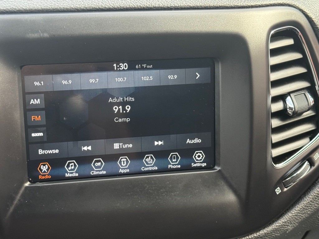 2019 Jeep Compass Image 37