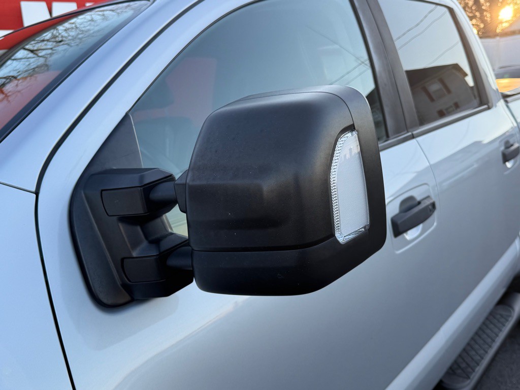 2018 Nissan Titan Image 12