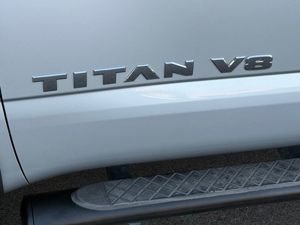 2018 Nissan Titan Image 13