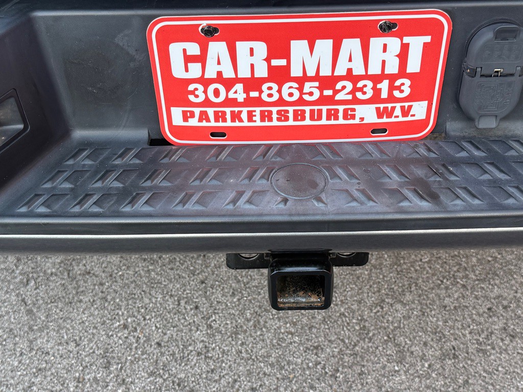 2018 Nissan Titan Image 24