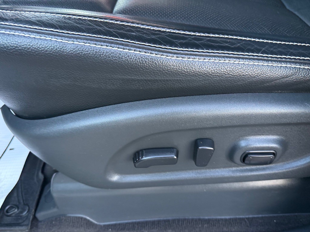 2018 Nissan Titan Image 32