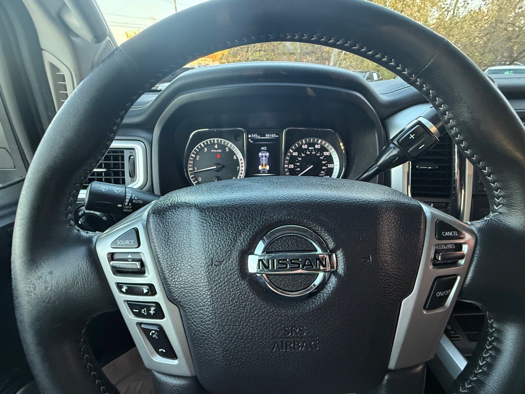 2018 Nissan Titan Image 42