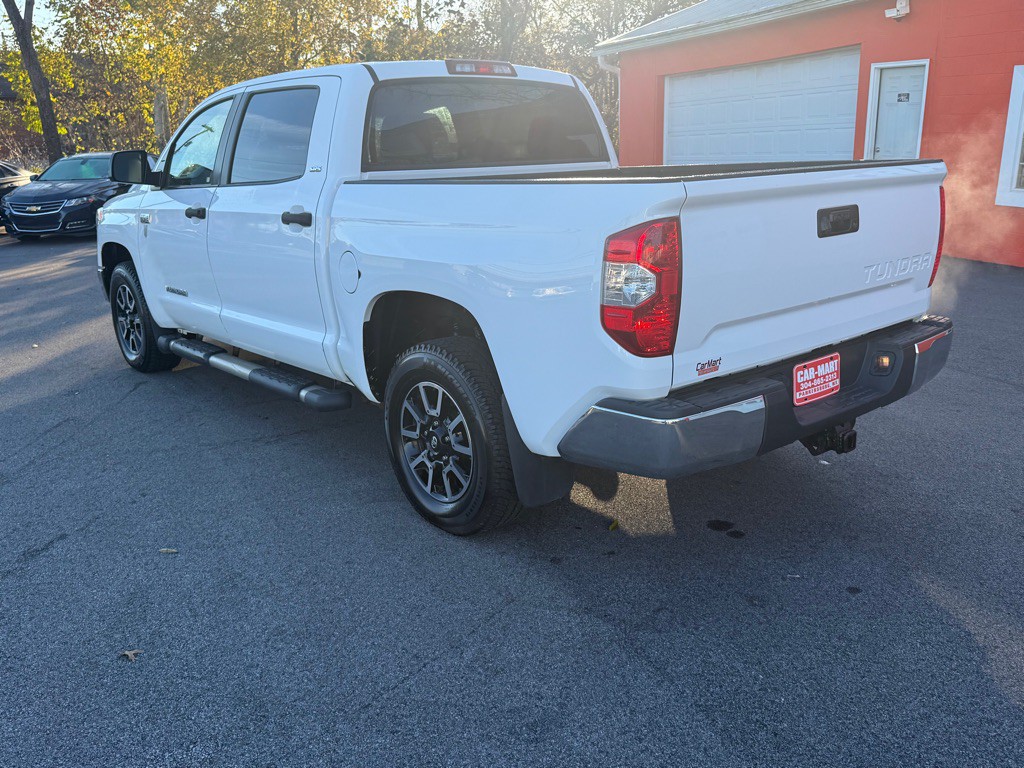 2015 Toyota Tundra Image 3