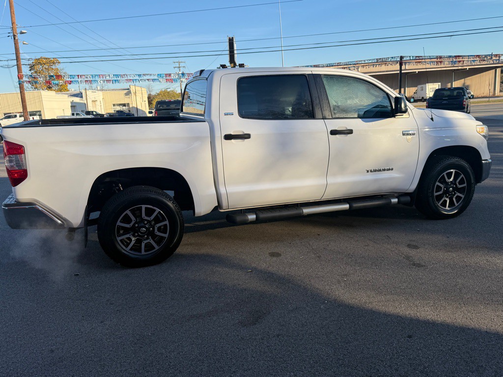 2015 Toyota Tundra Image 6