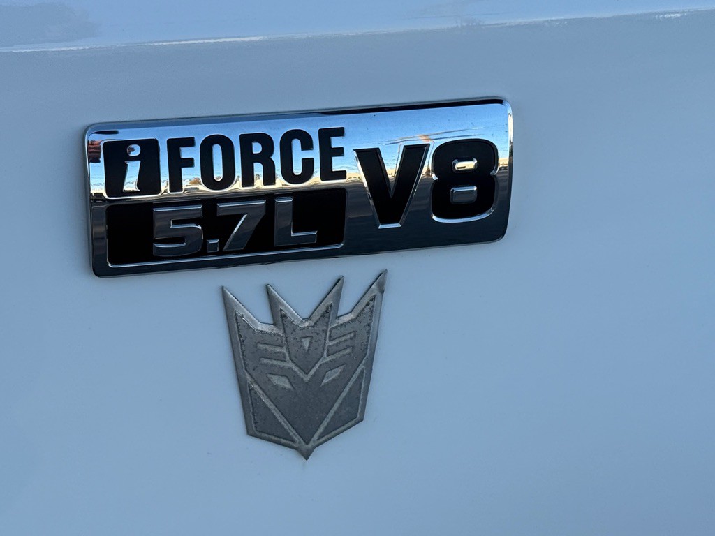 2015 Toyota Tundra Image 11