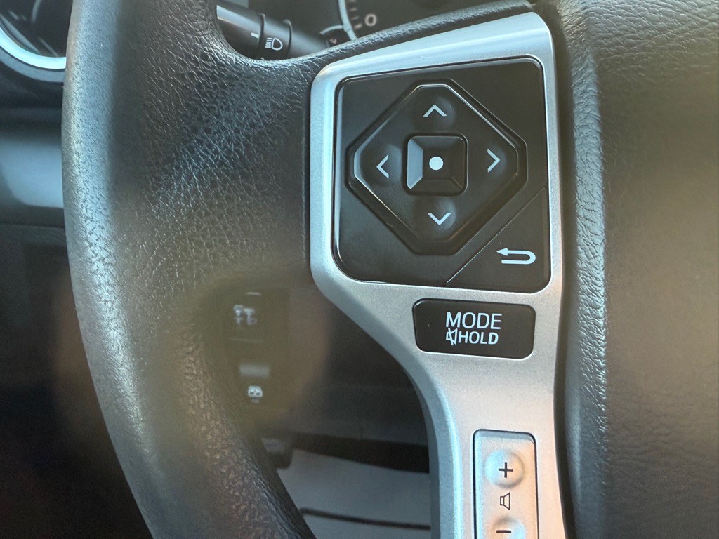 2015 Toyota Tundra Image 31