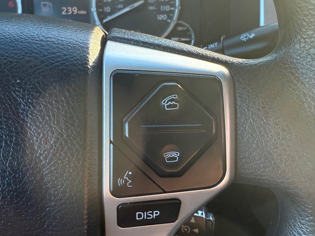 2015 Toyota Tundra Image 32