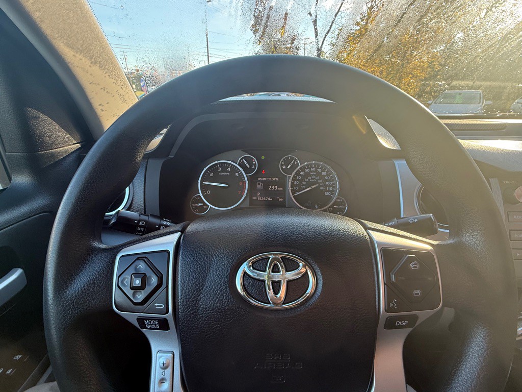 2015 Toyota Tundra Image 34