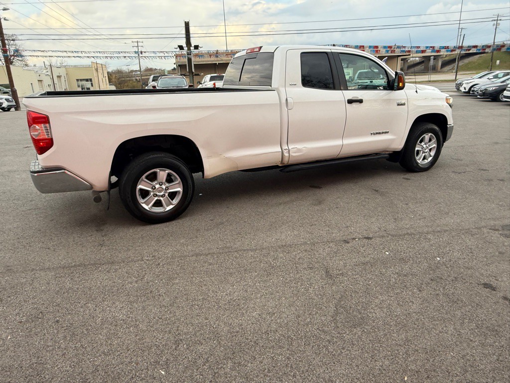 2018 Toyota Tundra Image 6