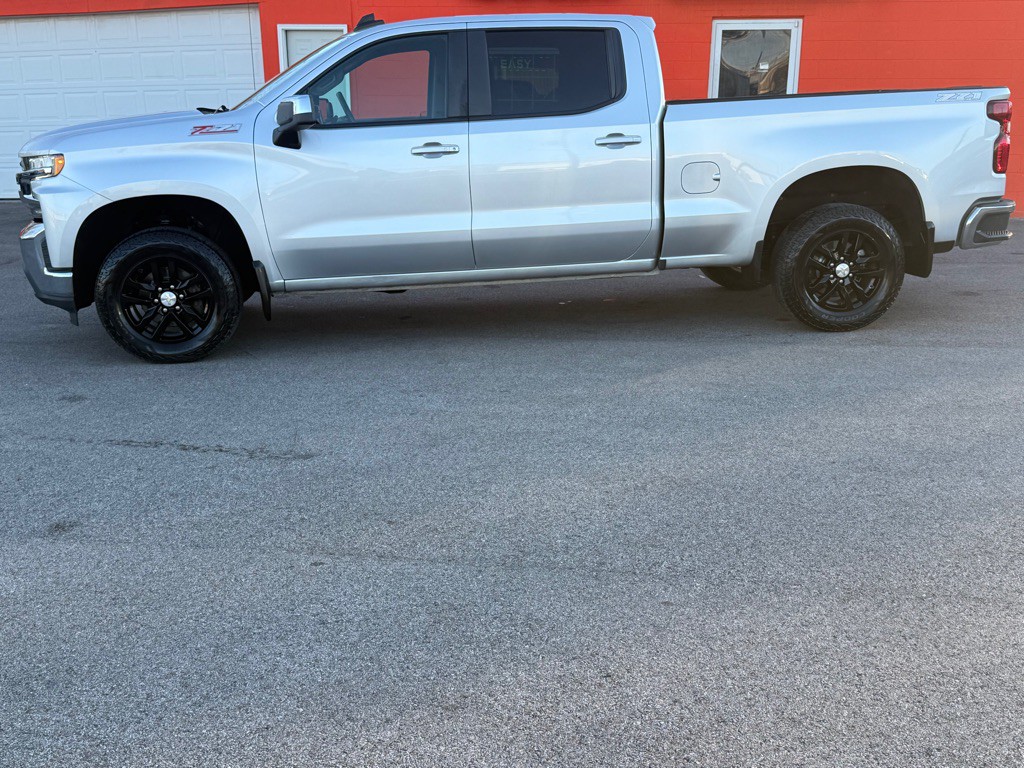 2020 Chevrolet Silverado 1500 Image 2