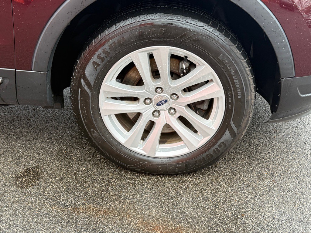 2019 Ford Explorer Image 19