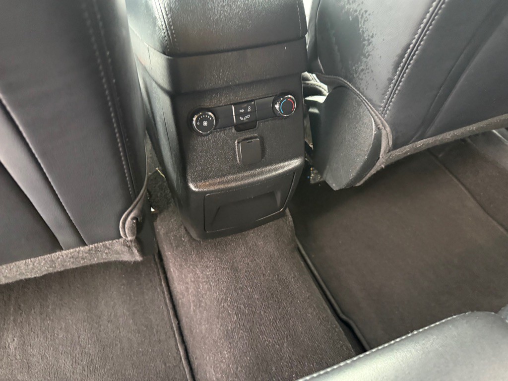 2019 Ford Explorer Image 25