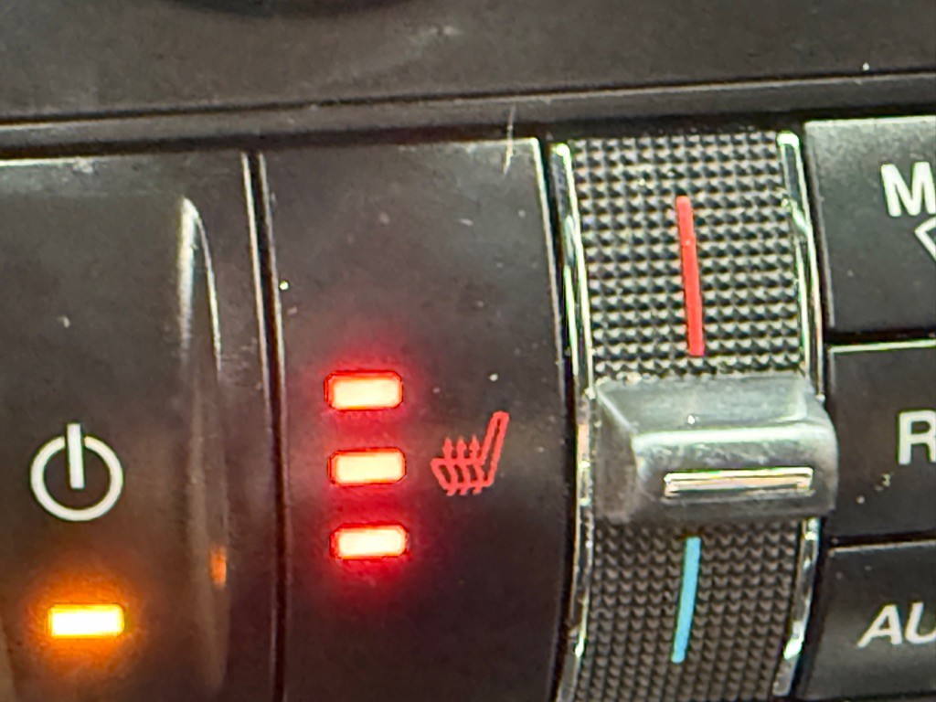 2019 Ford Explorer Image 39