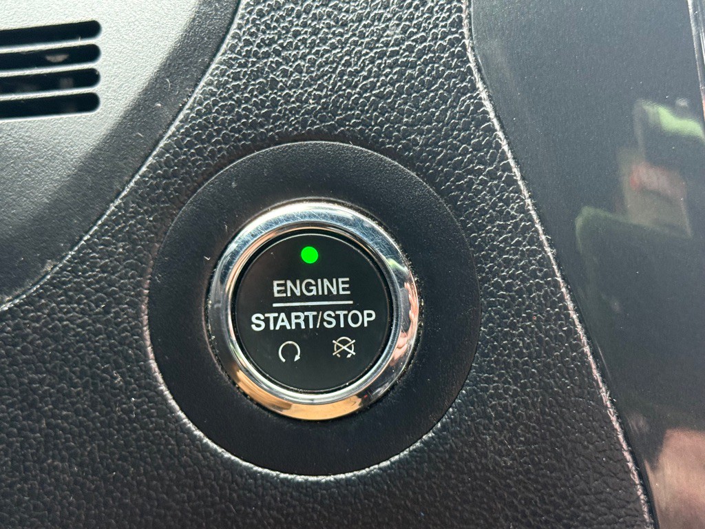 2019 Ford Explorer Image 40