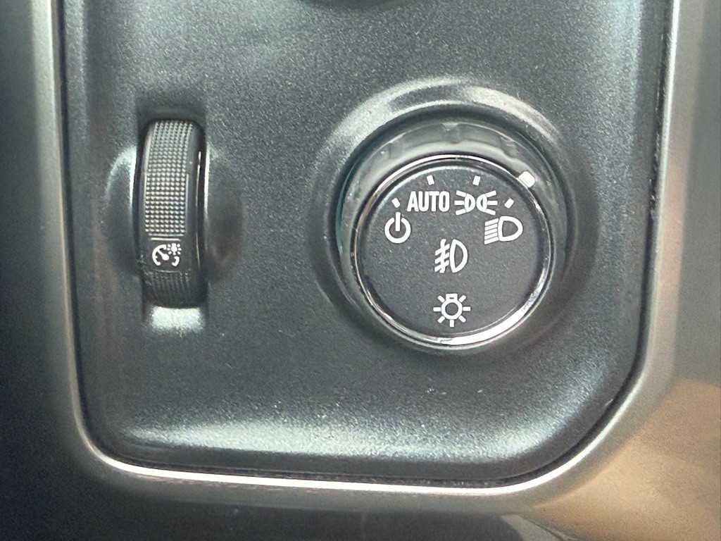 2017 Chevrolet Silverado 1500 Image 34