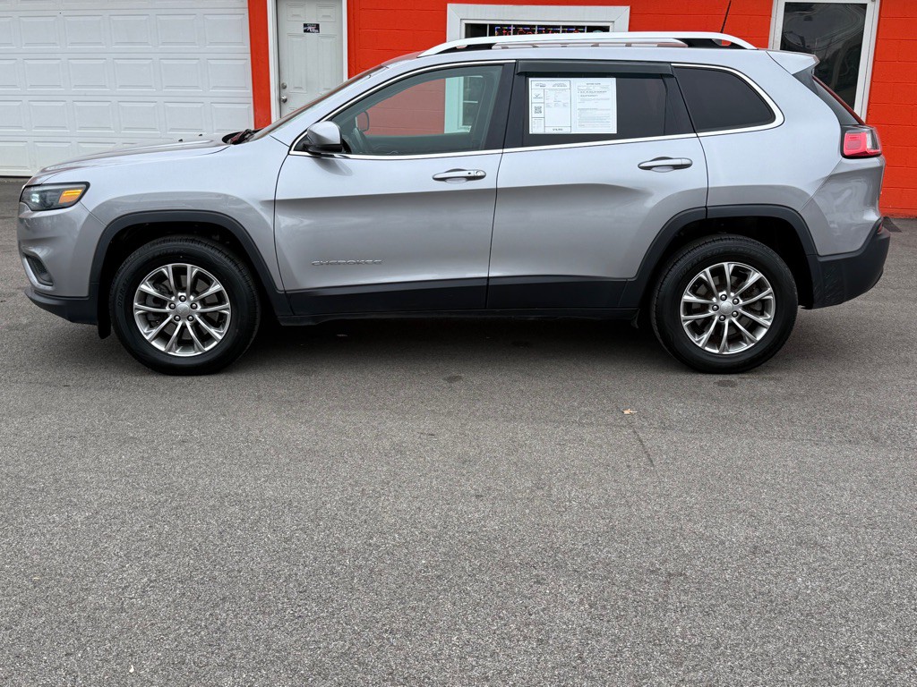 2019 Jeep Cherokee Image 3