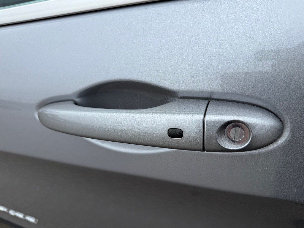 2019 Jeep Cherokee Image 28