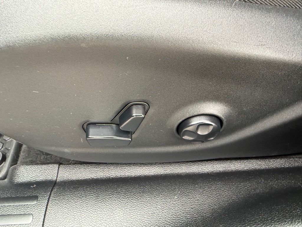 2019 Jeep Cherokee Image 30