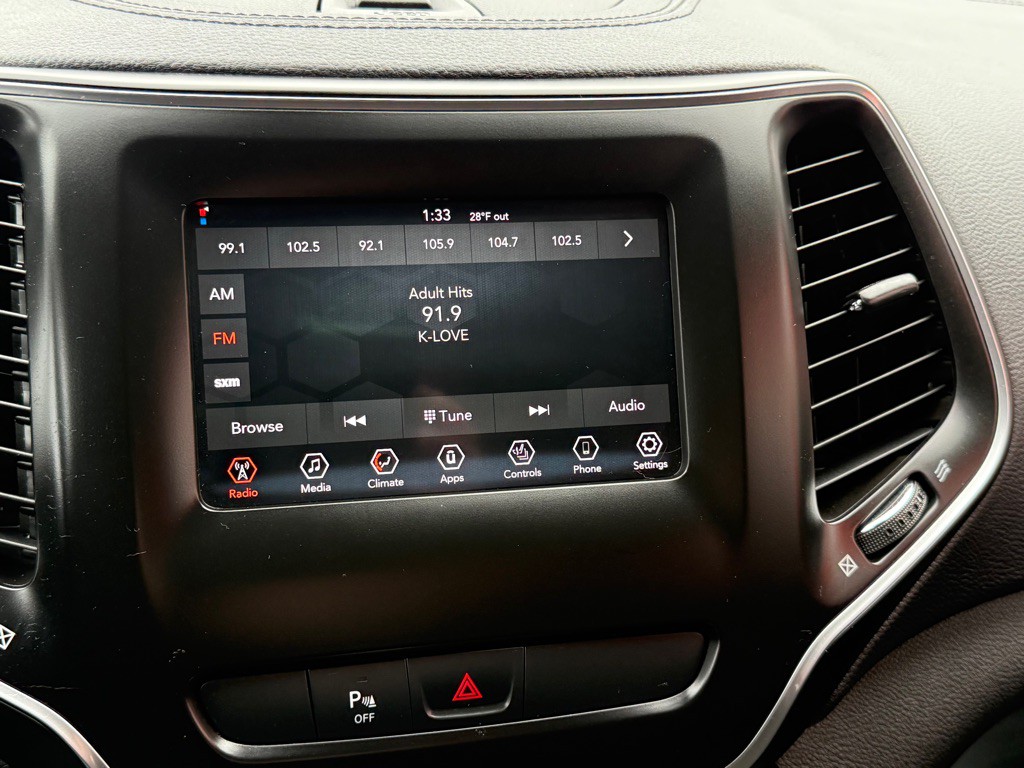 2019 Jeep Cherokee Image 37