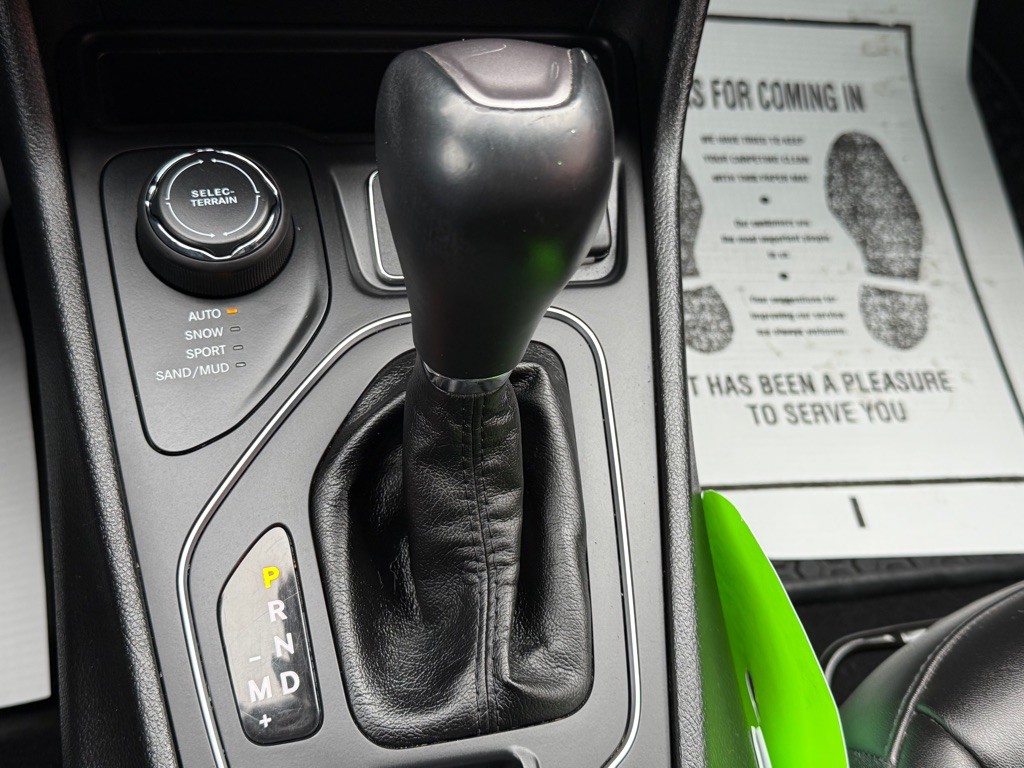 2019 Jeep Cherokee Image 39