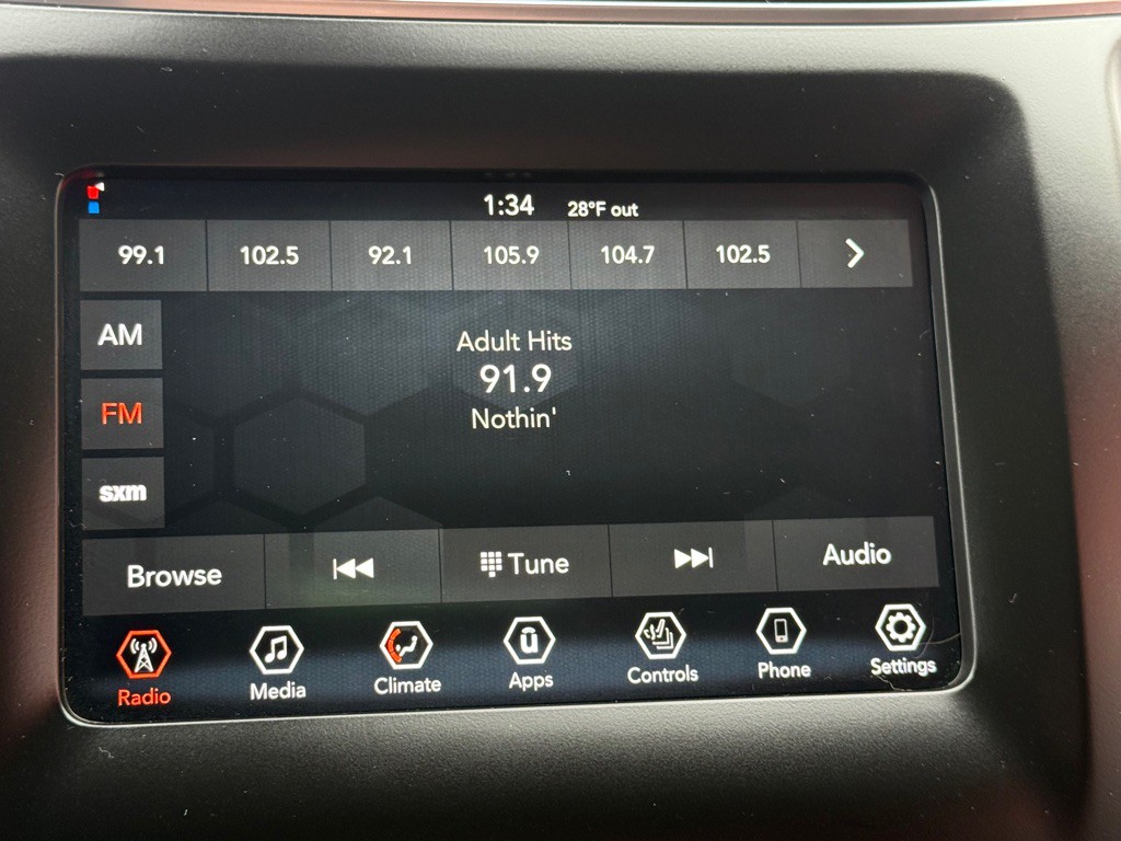 2019 Jeep Cherokee Image 43