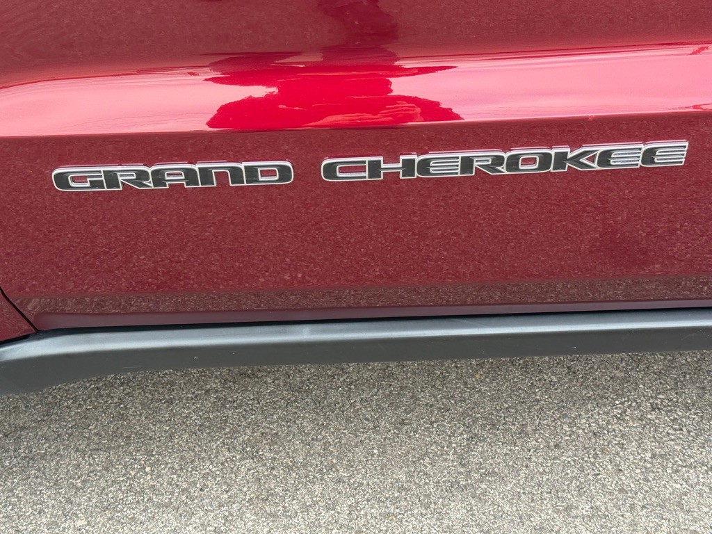 2018 Jeep Grand Cherokee Image 13