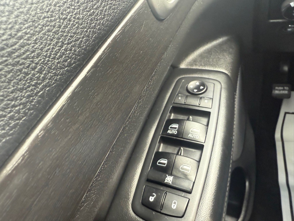 2018 Jeep Grand Cherokee Image 32