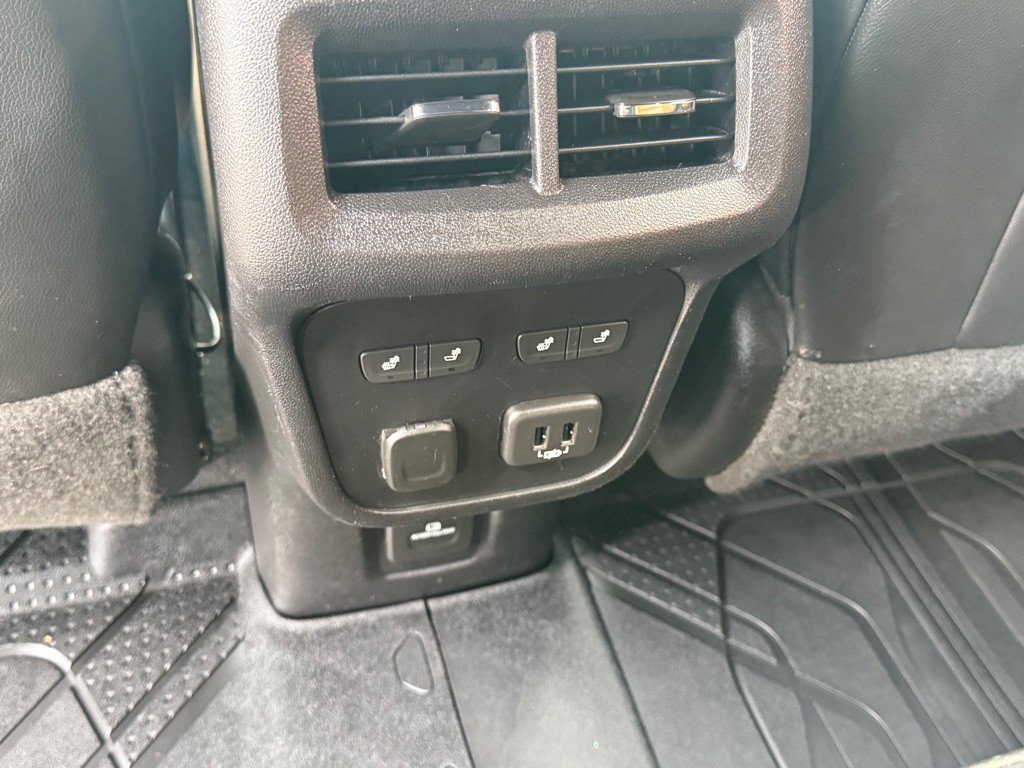 2018 Chevrolet Equinox Image 28