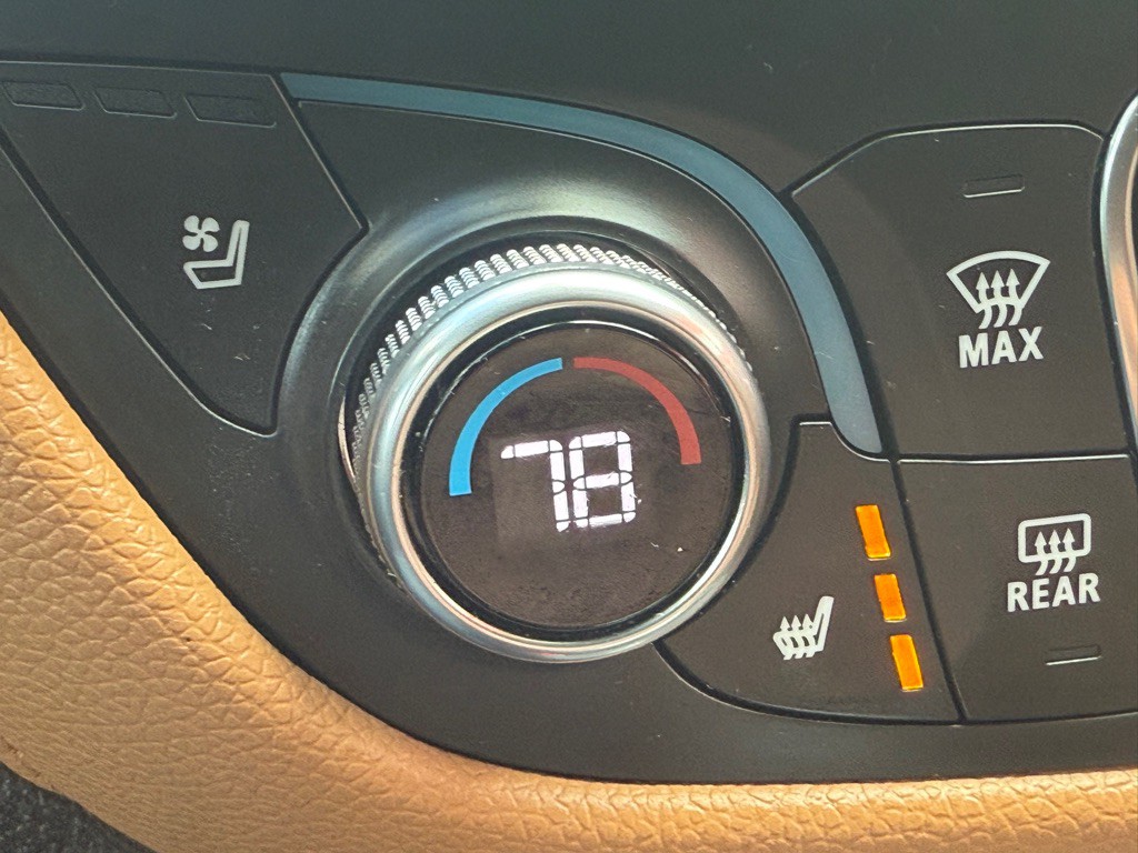 2018 Chevrolet Equinox Image 45