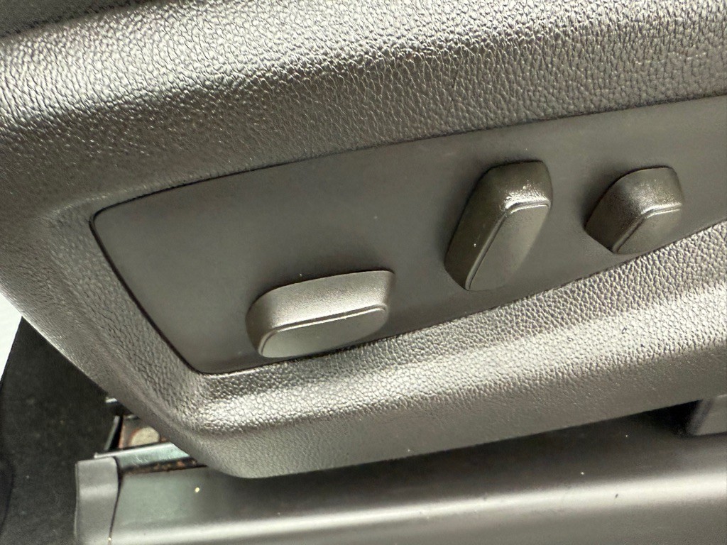 2015 Chevrolet Silverado 1500 Image 30