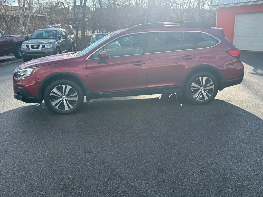 2019 Subaru Outback Image 2
