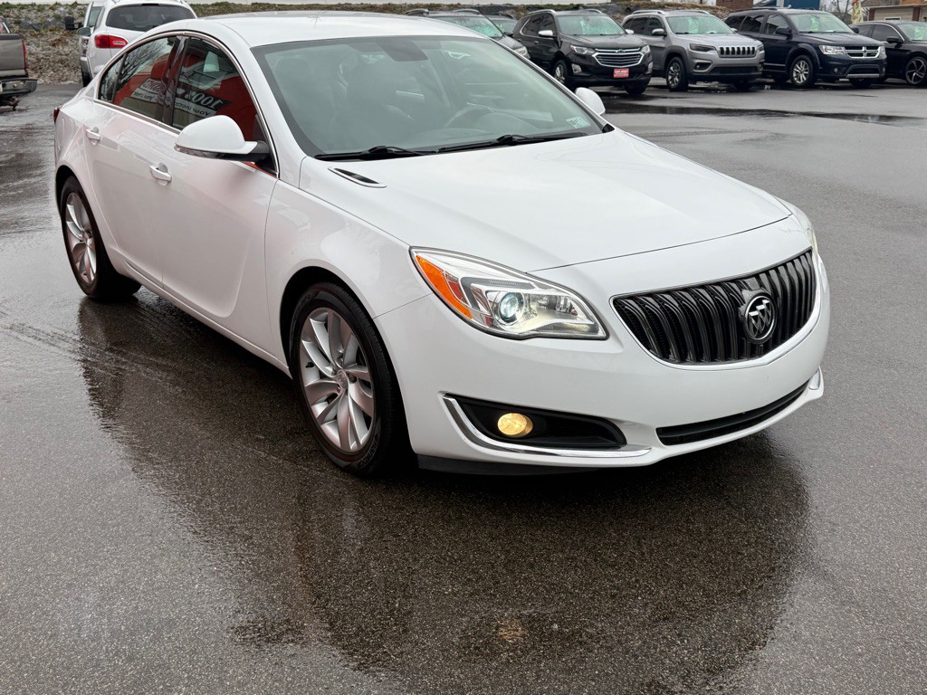 2016 Buick Regal Image 9