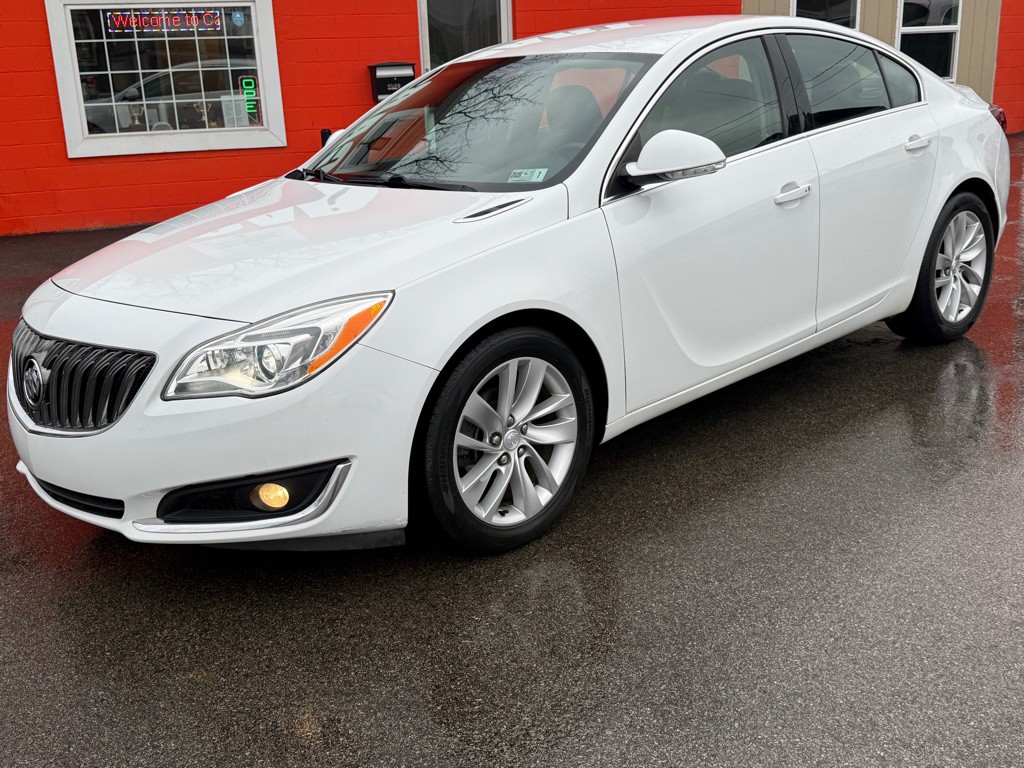 2016 Buick Regal Image 11