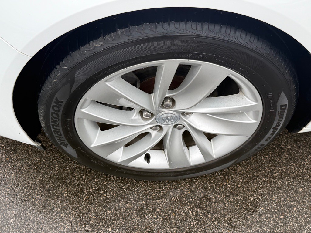 2016 Buick Regal Image 14